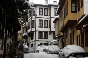 (ÖZEL HABER) BURSA'NIN TARİHİ MEKANLARINDAN KARTPOSTALLIK GÖRÜNTÜLER BURSA'DA KARTPOSTALLIK KAR MANZARALARI