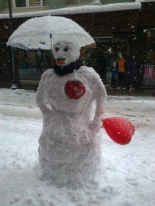 BURSA ESNAFINDAN KARDAN ADAM SERGİSİ