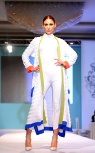 15 FARKLI DILDE DÜNYAYA MESAJ: "KADINA ŞİDDETE HAYIR" ÜNLÜ KADINLAR AYSHA DERGİSİNİN DAVETİNDE BULUŞTU