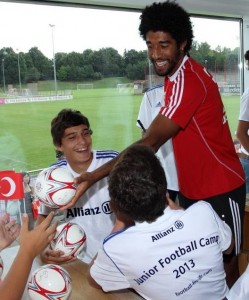 1240589_326992210780330_1367323906_n