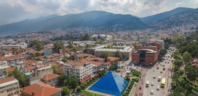 YER GÖK BURSA BÜYÜKŞEHİR BELEDİYESİ’NİN İNSANSIZ HAVA ARACI EKİBİ BURSA’YI KUŞ BAKIŞI GÖRÜNTÜLEDİ