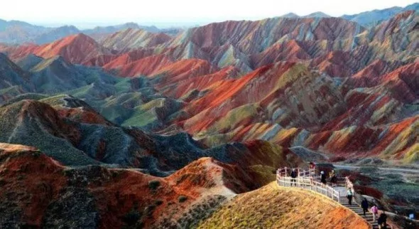 Görenleri büyüleyen doğa harikası