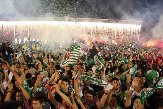 Yeşil-Beyaz devrimin yıl dönümü