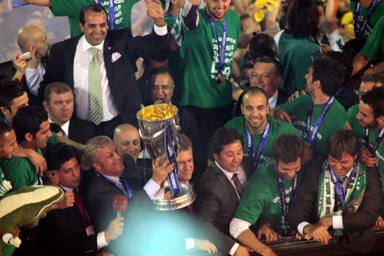 Yeşil-Beyaz devrimin yıl dönümü