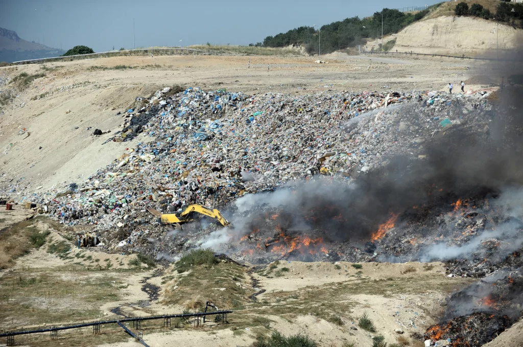 Bursa'nın dört bir tarafından gözüküyor