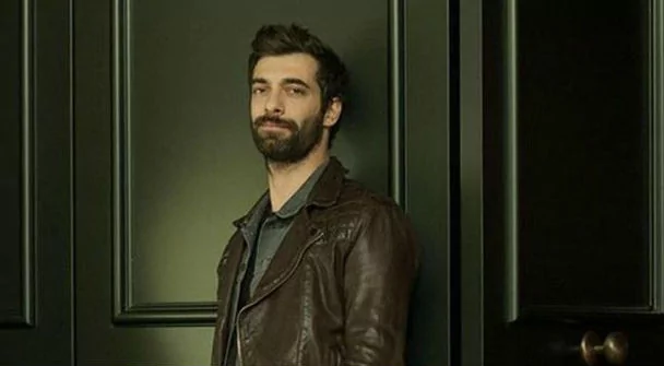 Ünlü isimler hangi bölümlerden mezun?