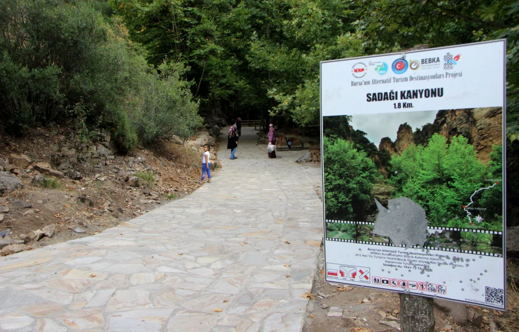 Bursa'da bu kanyona girenler büyüleniyor