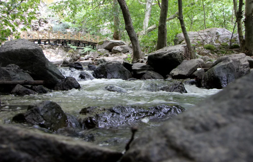 Bursa'da bu kanyona girenler büyüleniyor