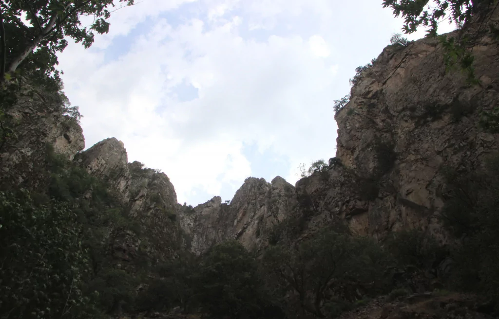 Bursa'da bu kanyona girenler büyüleniyor