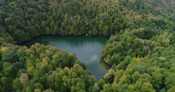 Yedigöller'in havadan görüntüsü büyülüyor