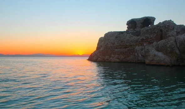 Beyşehir'de büyüleyen gün doğumu