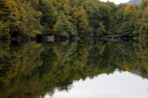 Yedigöller'in büyüleyen sonbahar manzarası