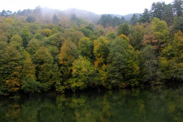 Yedigöller'in büyüleyen sonbahar manzarası
