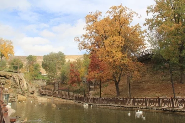 Bozkırda kartpostallık sonbahar manzaraları