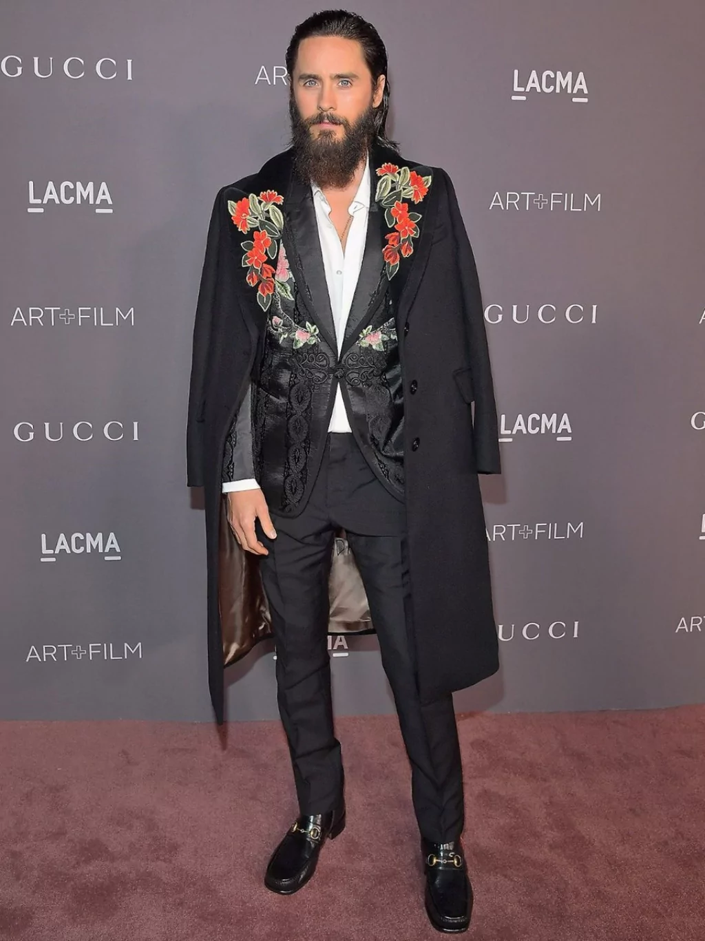 Kırmızı halıda yıldızlar geçidi