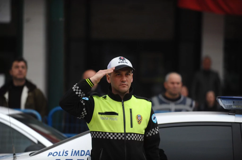 Saat 09.05'te Bursa'da hayat durdu