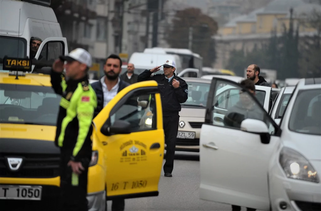 Saat 09.05'te Bursa'da hayat durdu