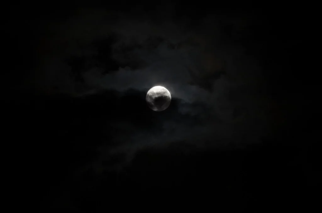 Bursa'da Süper Ay manzarası