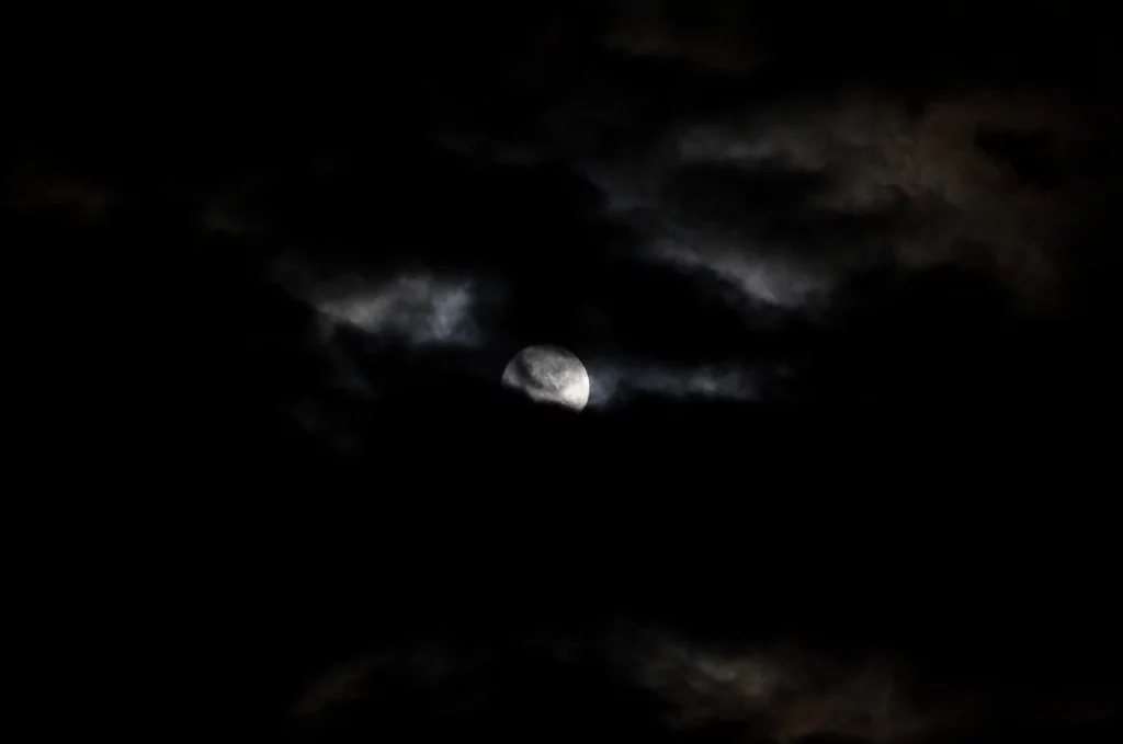 Bursa'da Süper Ay manzarası