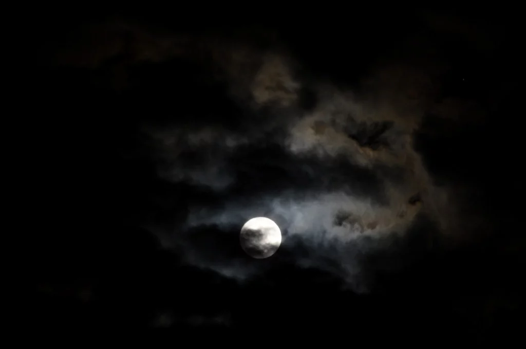 Bursa'da Süper Ay manzarası