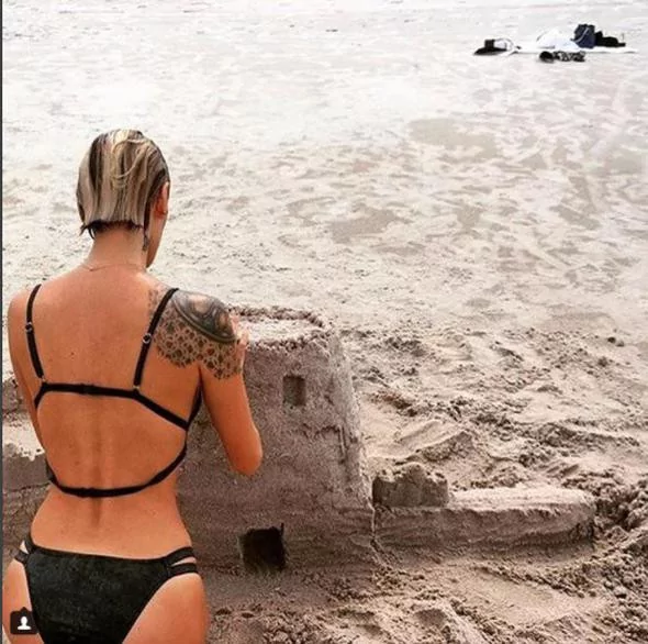 Didem'in fotoğrafları yoruma kapalı!