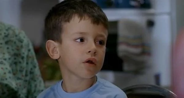 Çocuk oyuncuların şimdiki hallerini görünce çok şaşıracaksınız