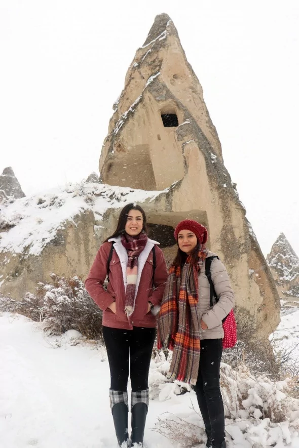 Kapadokya'dan muhteşem kar manzaraları