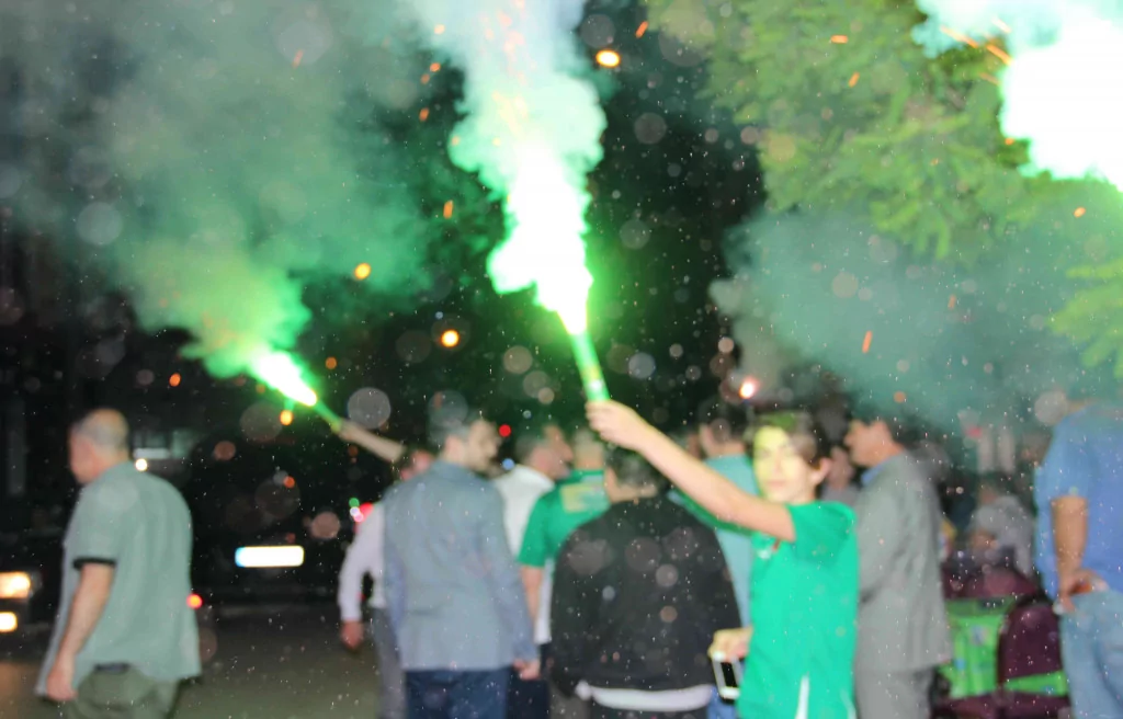 Ali Ay yeşil-beyazlı taraftarlarla buluştu