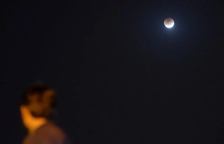 Kanlı Ay Tutulması için geri sayım