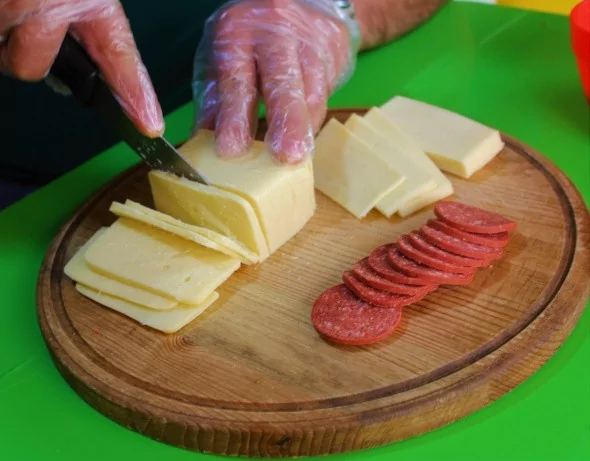 Tost uğruna bankadaki işini bıraktı!