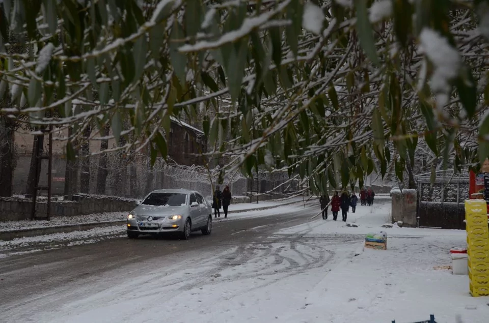Beklenen kar yağışı başladı!