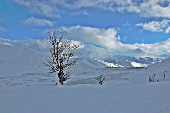 Tamamen donan barajdan muhteşem manzaralar