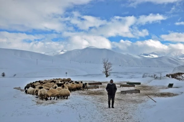 Tamamen donan barajdan muhteşem manzaralar