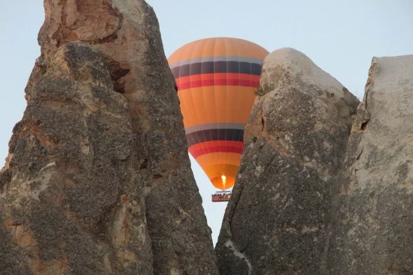 Kapadokya'da gökyüzünde görsel şölen
