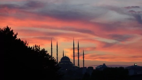 İstanbul'da kartpostallık günbatımı