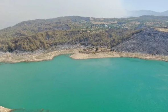 Manavgat'ta söndürülen alanlar böyle görüntülendi