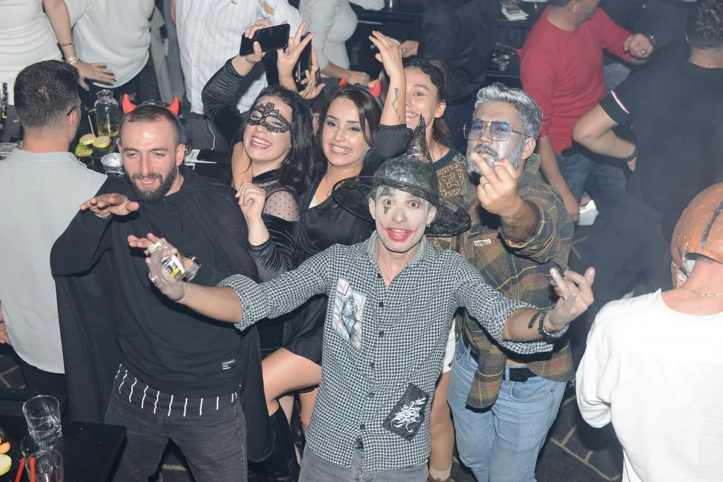 Bursa'yı cadılar bastı