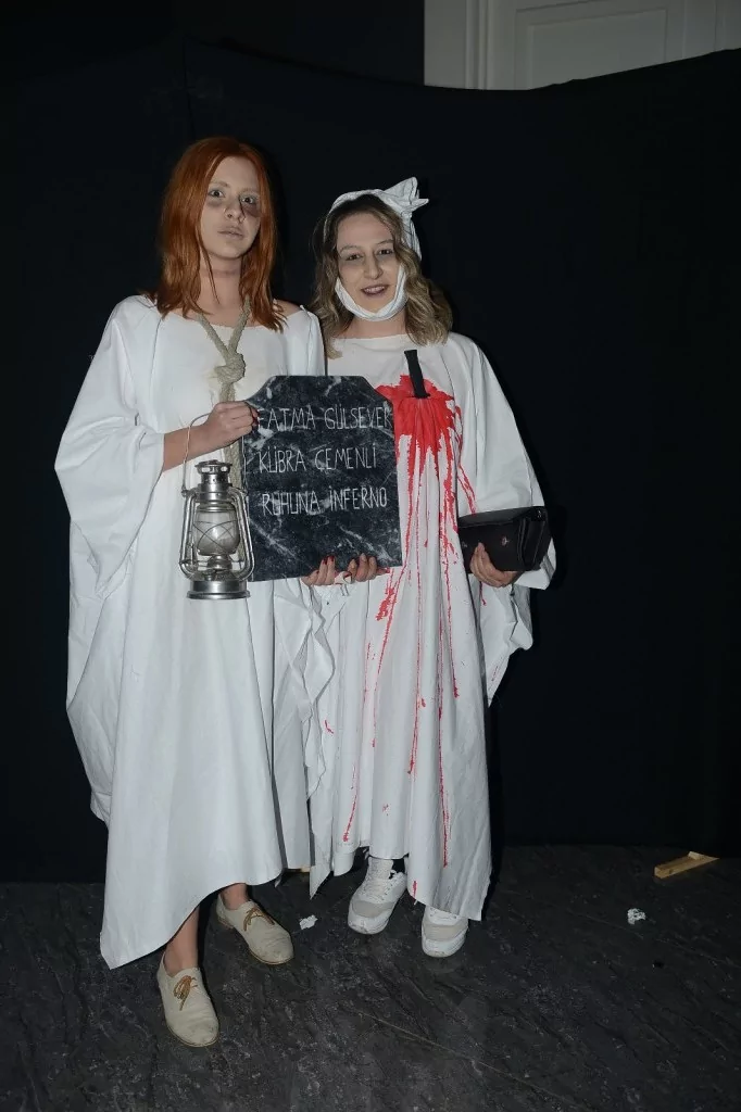 Bursa'yı cadılar bastı