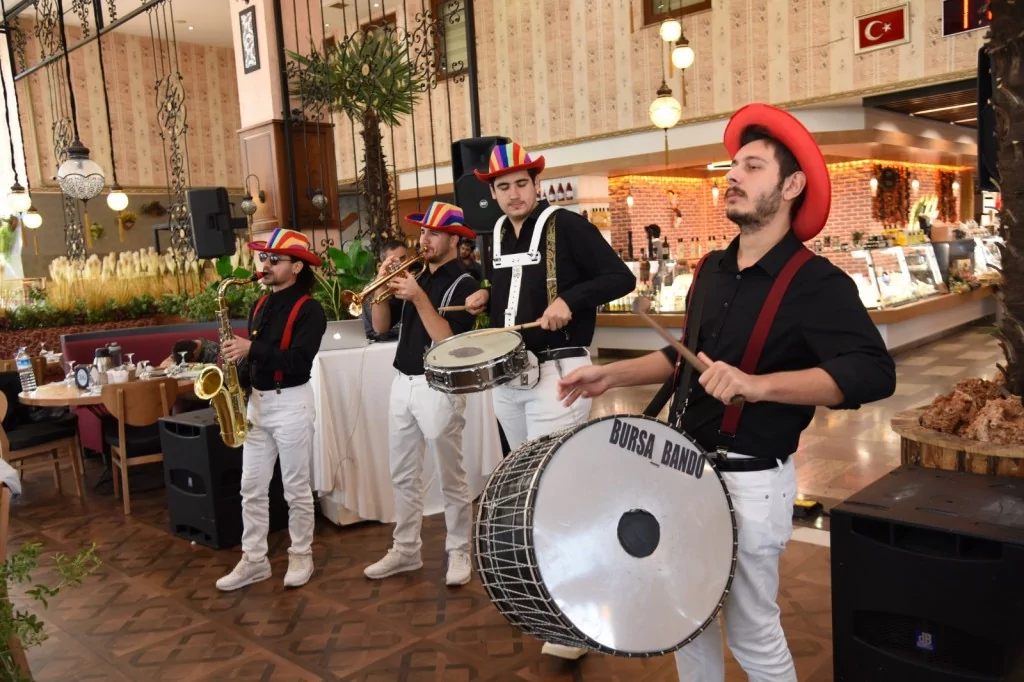 Kahvaltı bahane eğlence şahane