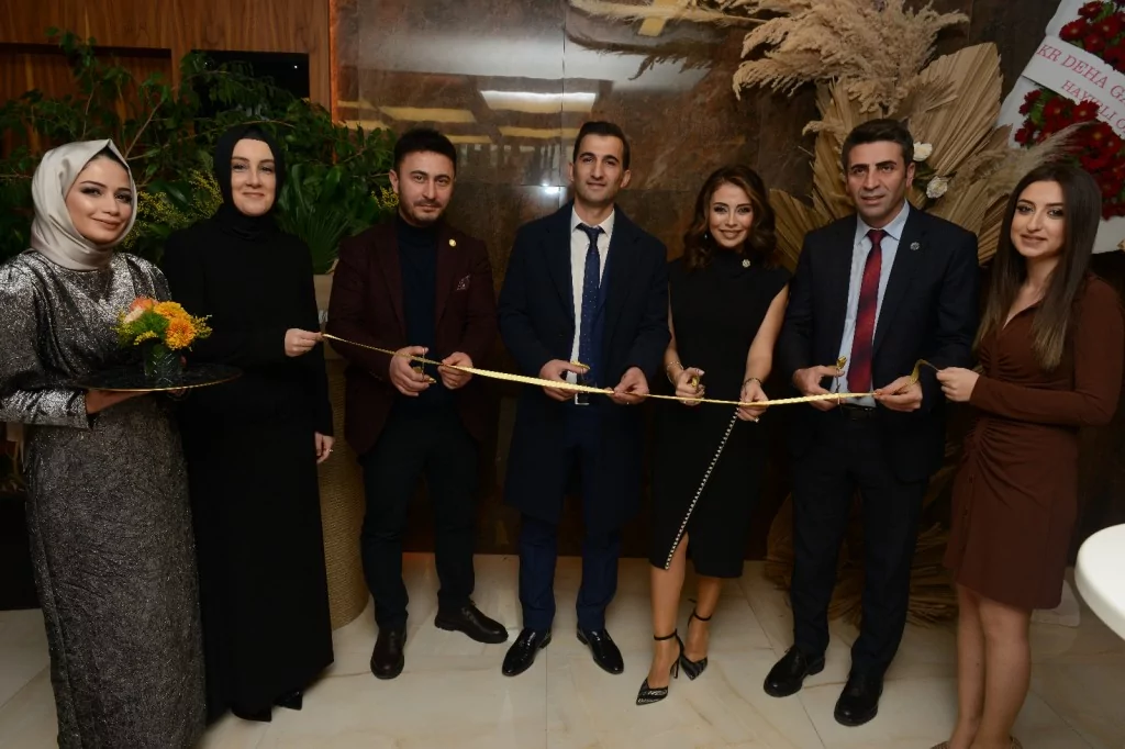 ONG Plus Gayrimenkul'a renkli açılış