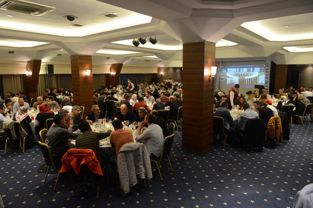 Gençbayramoğlu İnşaat'tan geleneksel iftar daveti