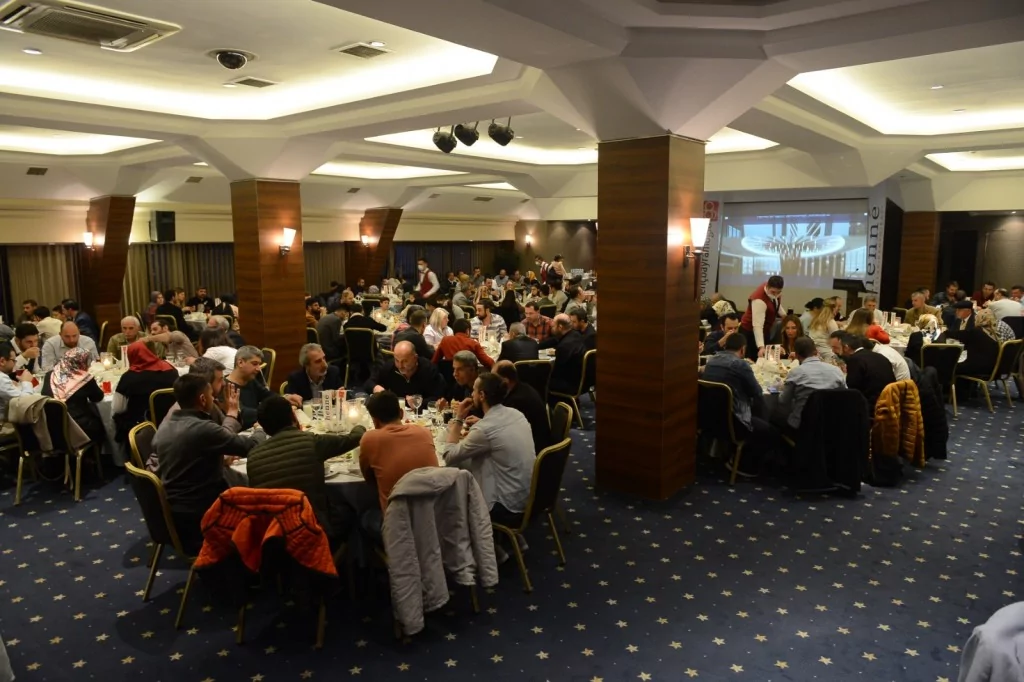 Gençbayramoğlu İnşaat'tan geleneksel iftar daveti