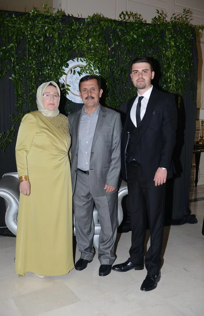 Yusuf Hamza onuruna görkemli gece