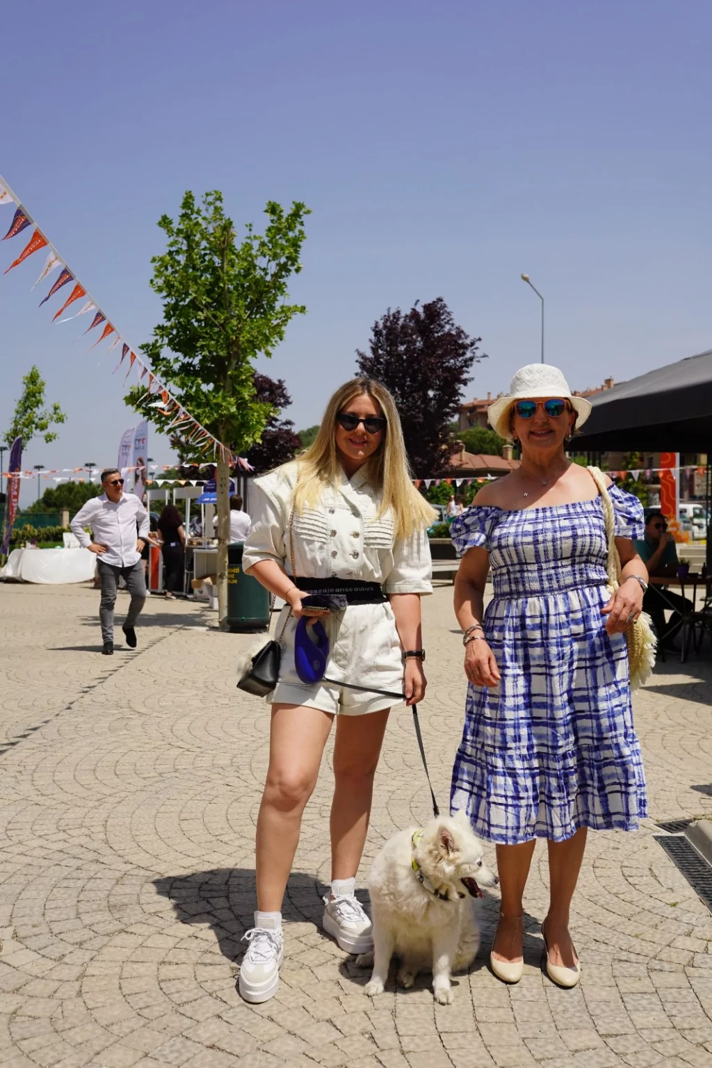 Pati dostlarına muhteşem yarışma