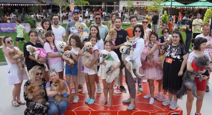 Pati dostlarına muhteşem yarışma