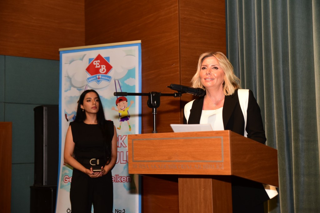 Egeberk'te mezuniyet coşkusu