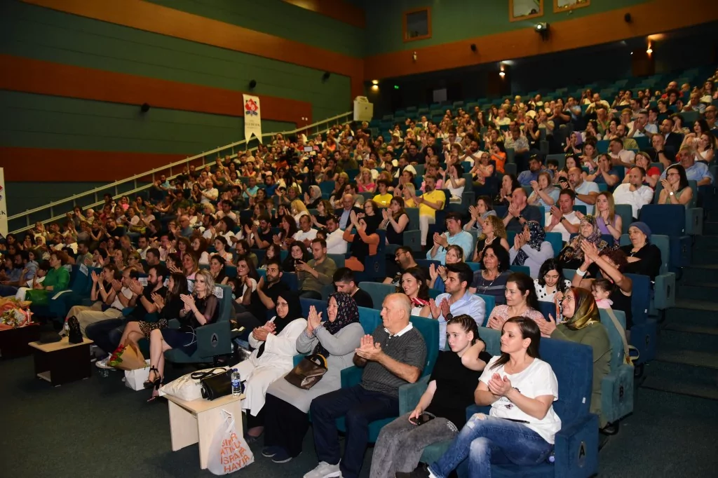 Egeberk'te mezuniyet coşkusu