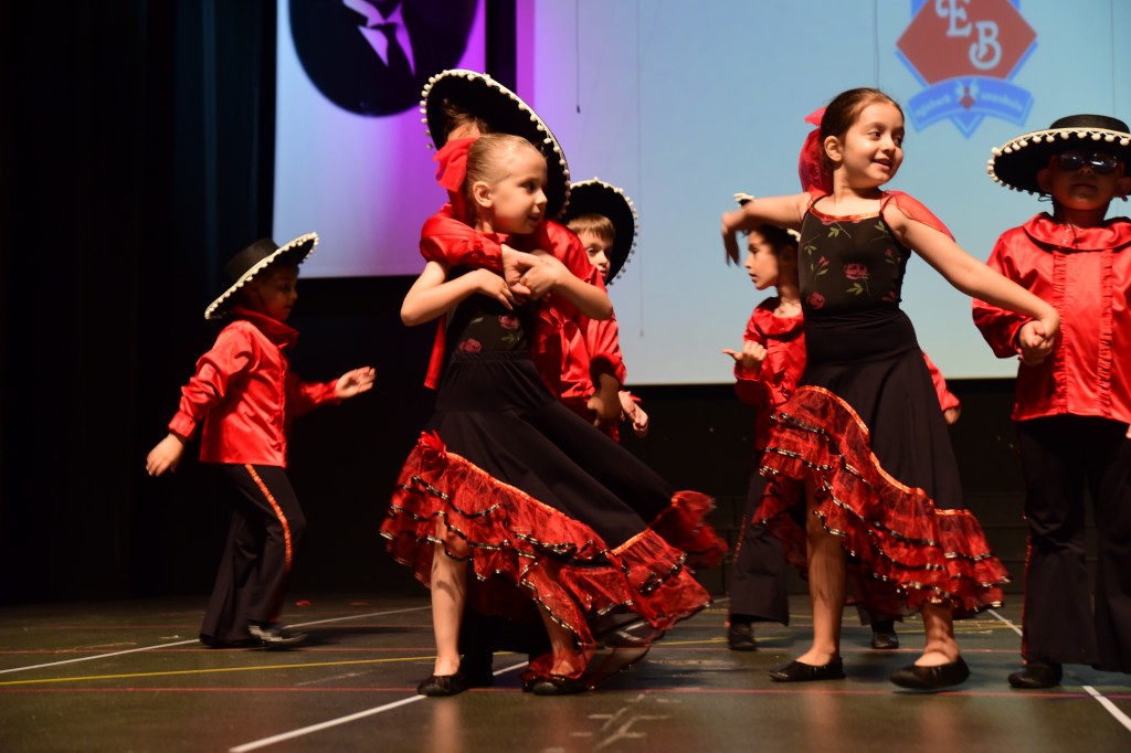 Egeberk'te mezuniyet coşkusu