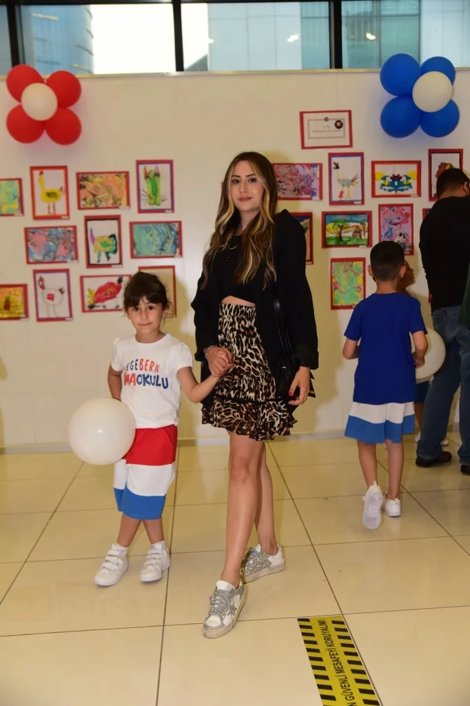 Egeberk'te mezuniyet coşkusu