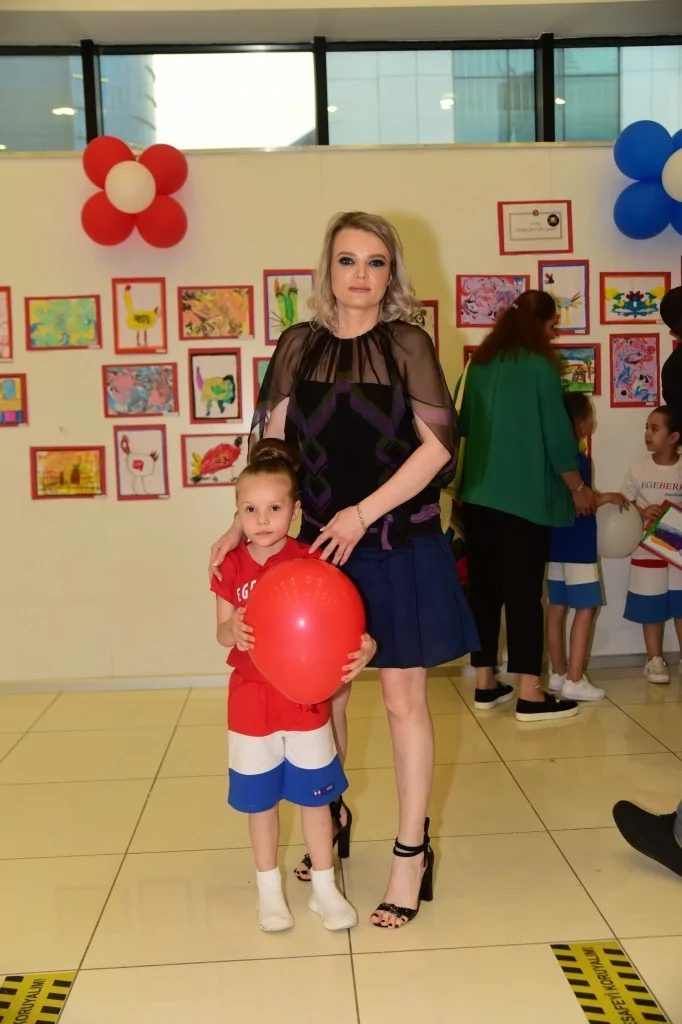 Egeberk'te mezuniyet coşkusu